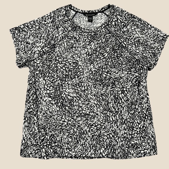 Athleta Tops - Athleta T-Shirt Womens L Black White Ultimate Train Printed Tee Raglan Active